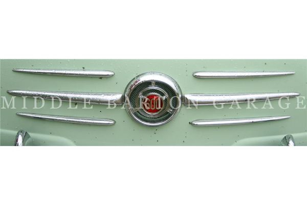 MOUSTACHE FOR FRONT 600 UPPER AND LOWER PIECES